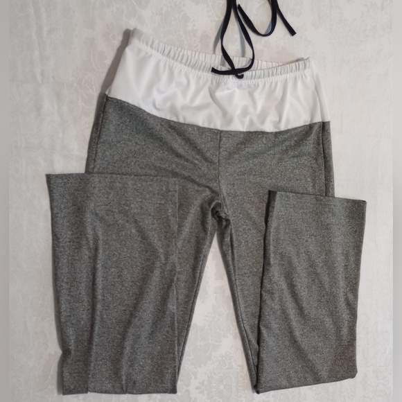 Bundle- Summer Casual Pants Medium - Picture 4 of 14